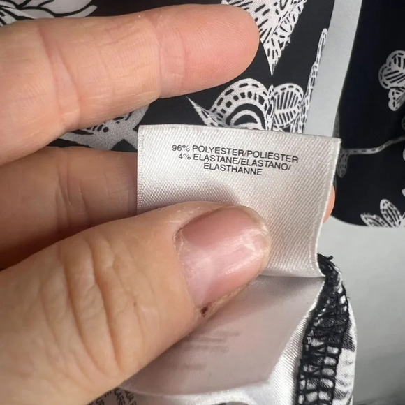 Kasper Black & White Floral Scoop Neck 3/4 Bell Sleeve Blouse Sz MD - Picture 6 of 7